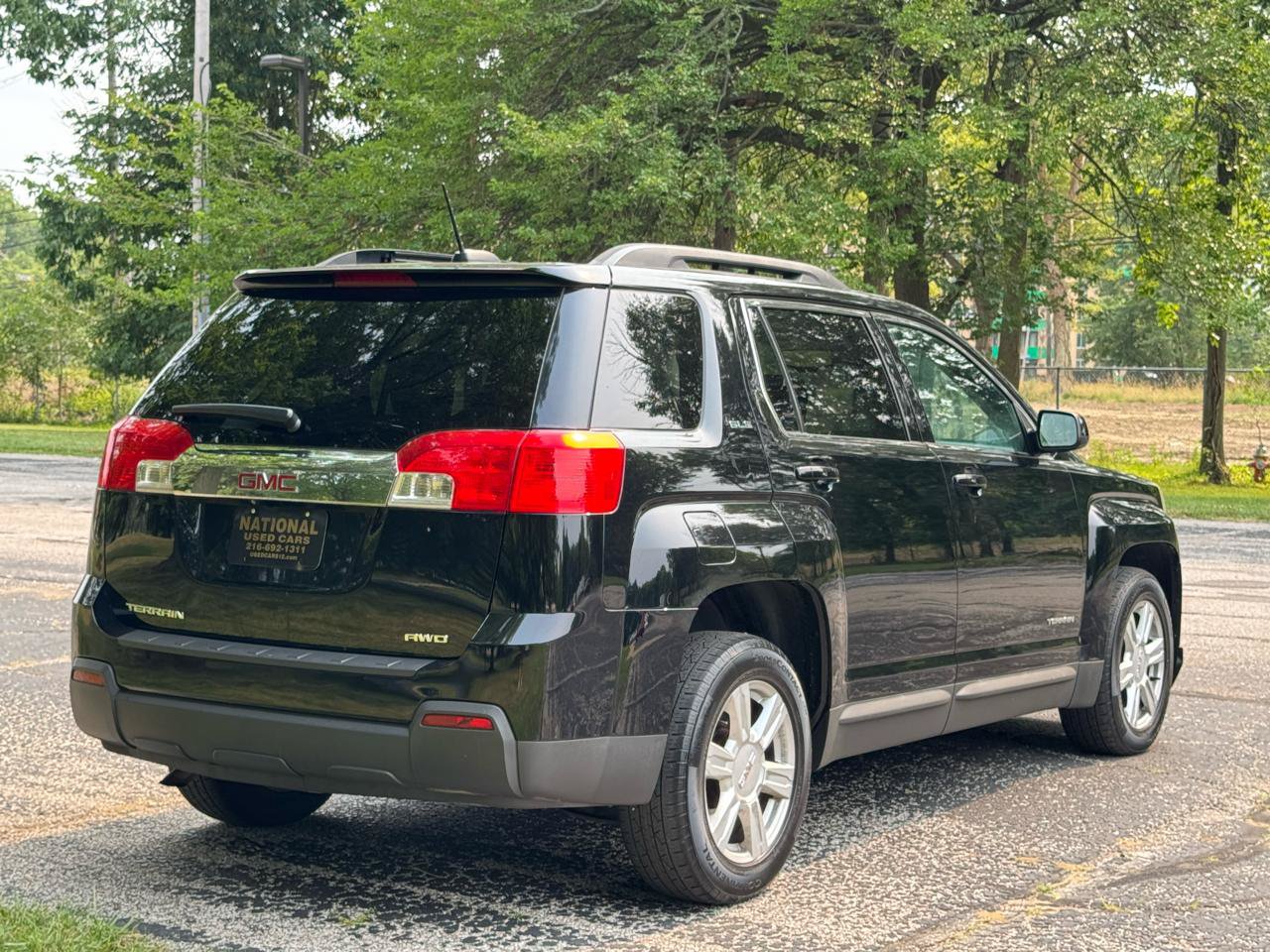 Used 2015 GMC Terrain SLE w/ Convenience Package AWD/4WD image 6
