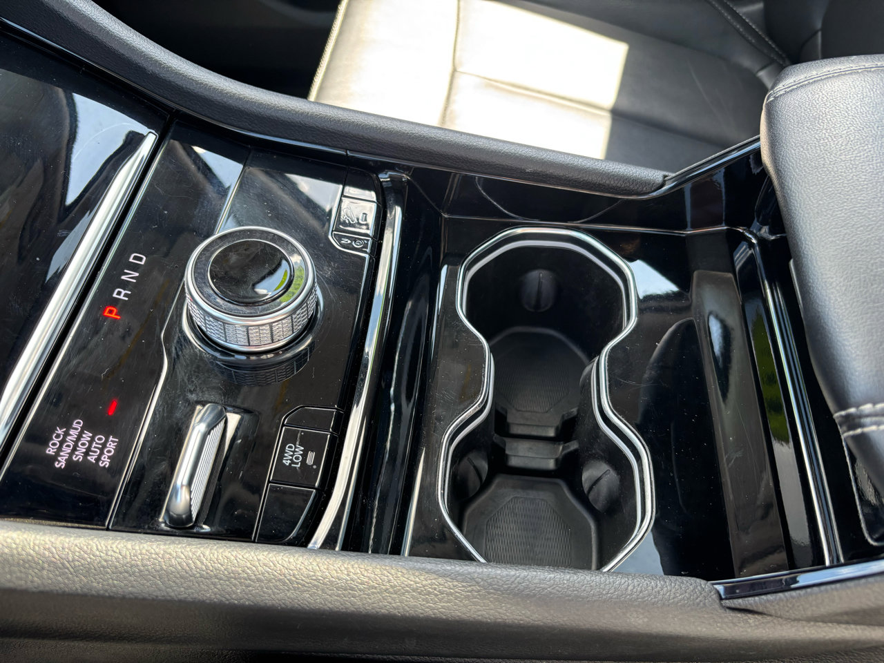 Used 2022 Jeep Grand Cherokee Limited 4xe image 27