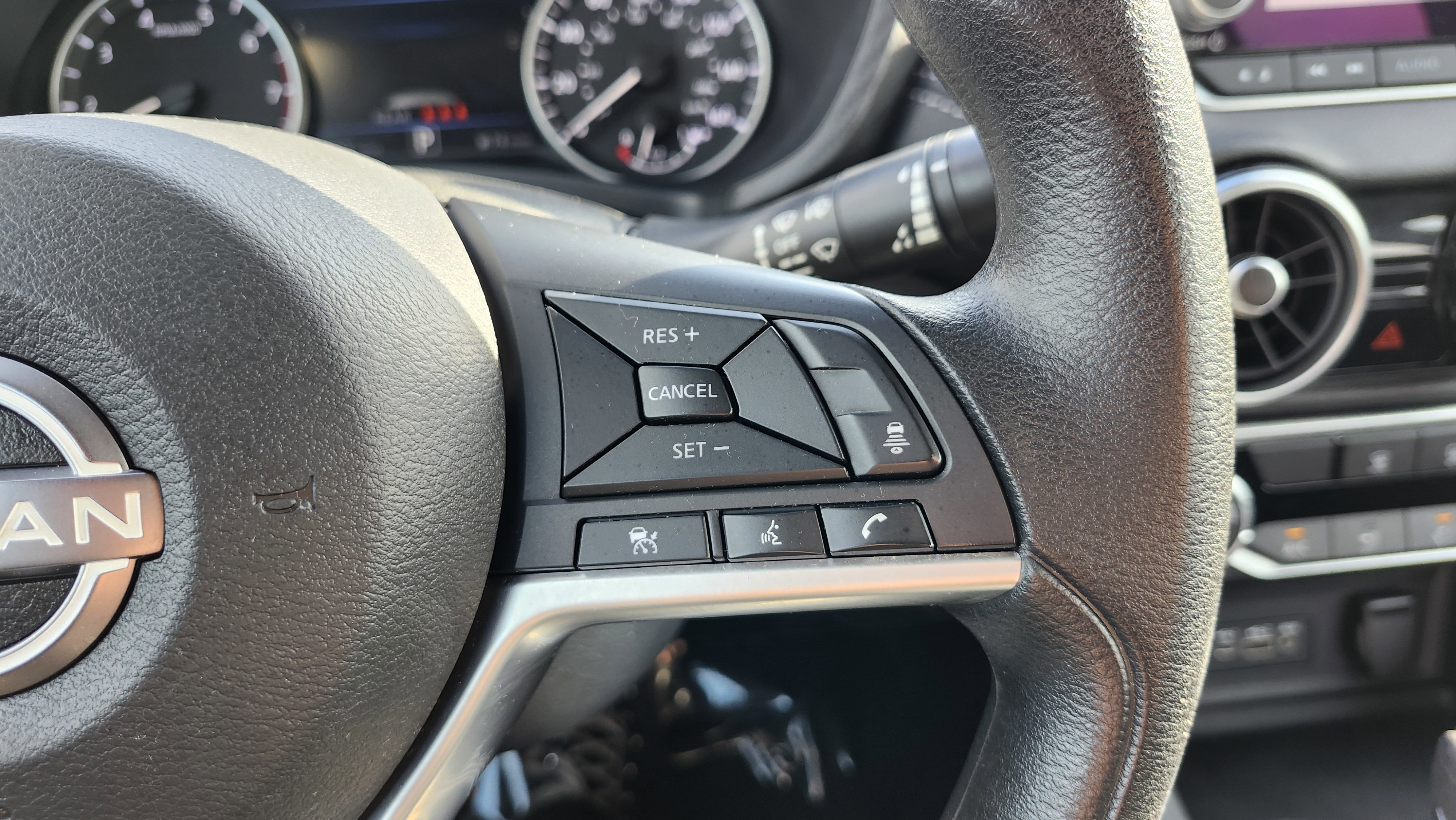 Used 2024 Nissan Sentra SV image 29