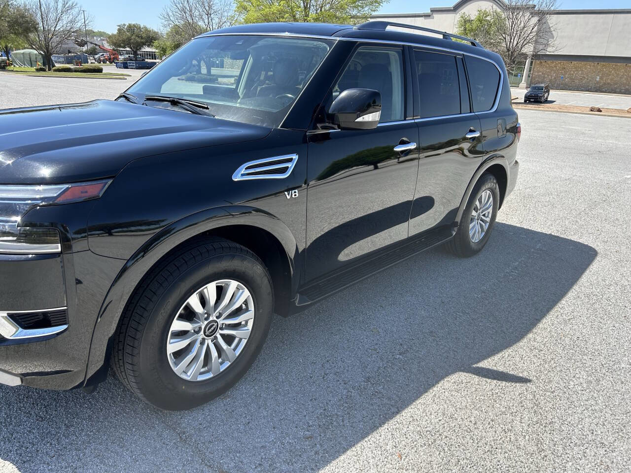 Used 2022 Nissan Armada SV RWD image 7