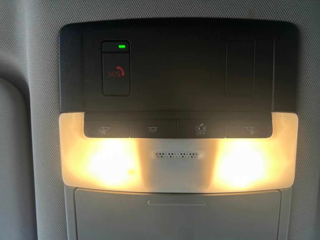 Used 2023 Nissan Rogue SV image 24