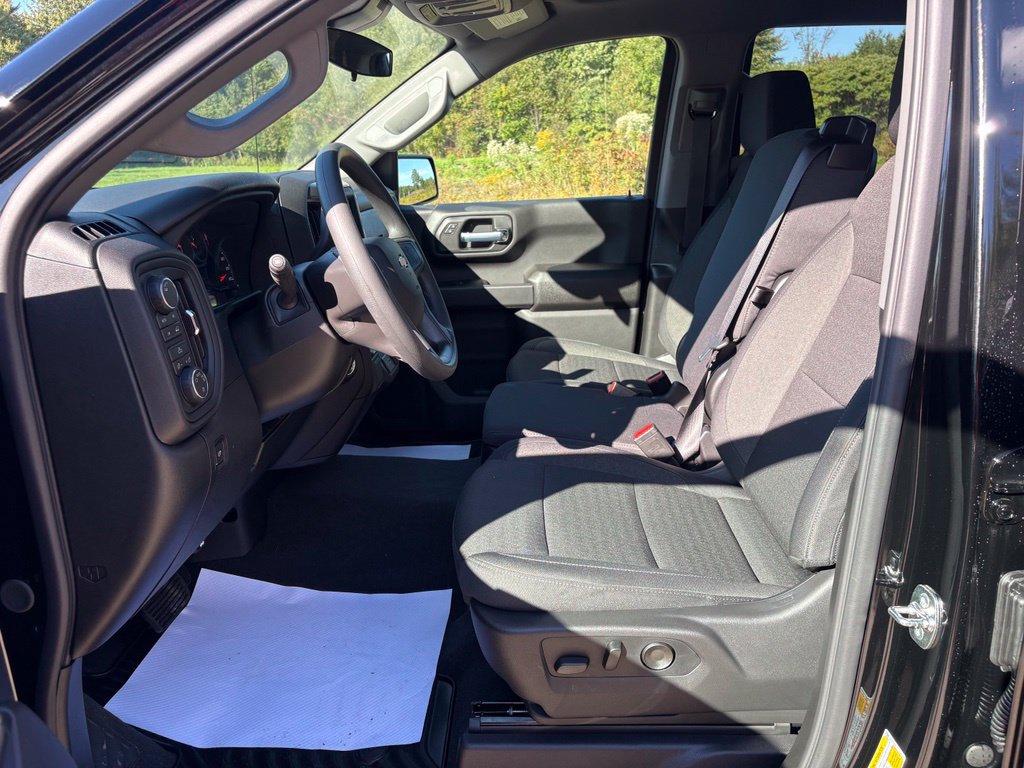 New 2026 Chevrolet Silverado 1500 Custom AWD/4WD image 5