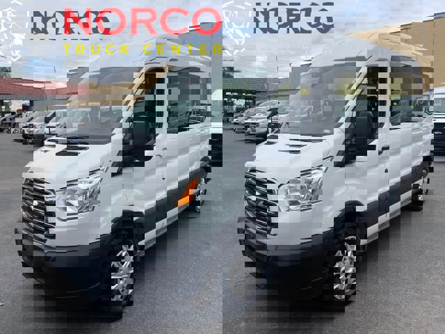 Used 2019 Ford Transit 350 XLT image 3