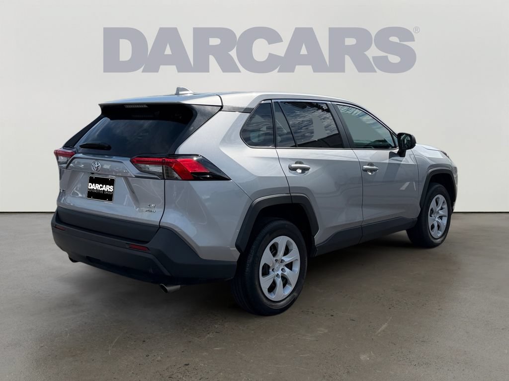 Used 2025 Toyota RAV4 LE AWD/4WD image 7
