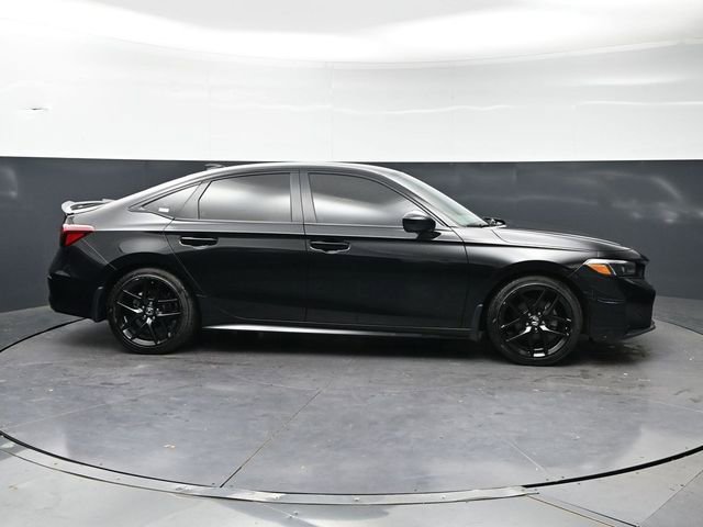 Used 2025 Honda Civic Sport image 4
