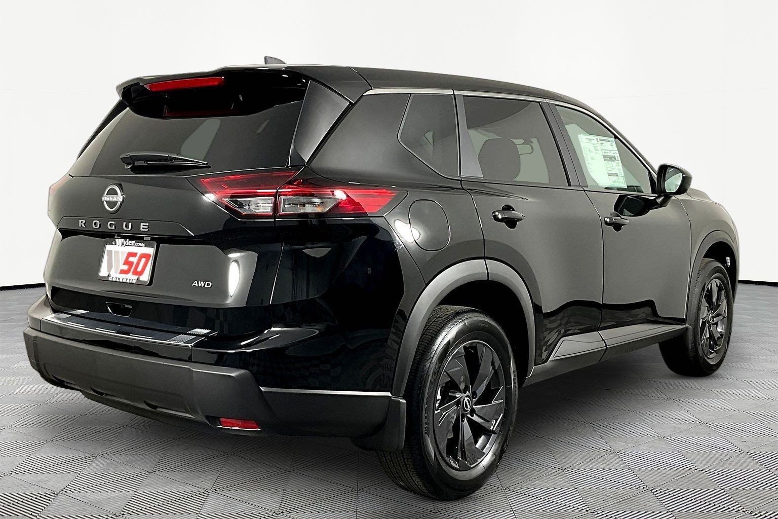 New 2026 Nissan Rogue SV w/ Cold Weather Package AWD/4WD image 7