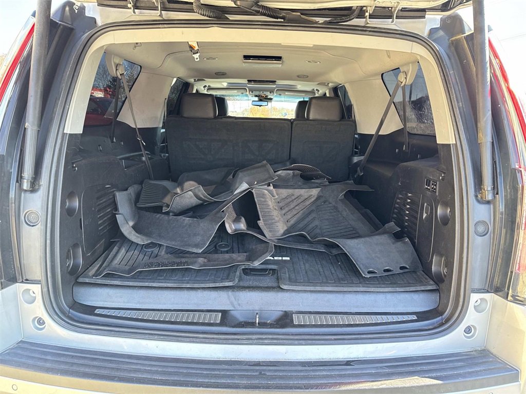 Used 2018 Cadillac Escalade ESV Premium Luxury image 14