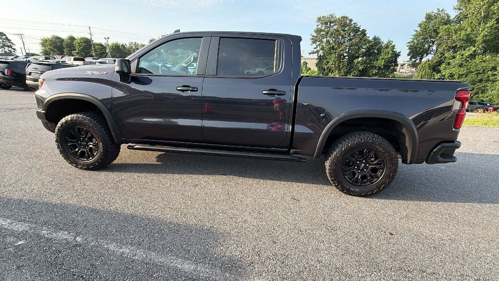 Used 2023 Chevrolet Silverado 1500 ZR2 w/ Technology Package AWD/4WD image 11