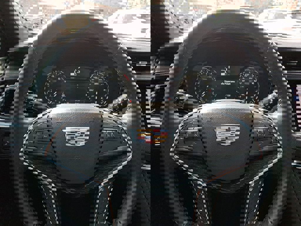 Certified 2023 Cadillac XT5 Premium Luxury image 22