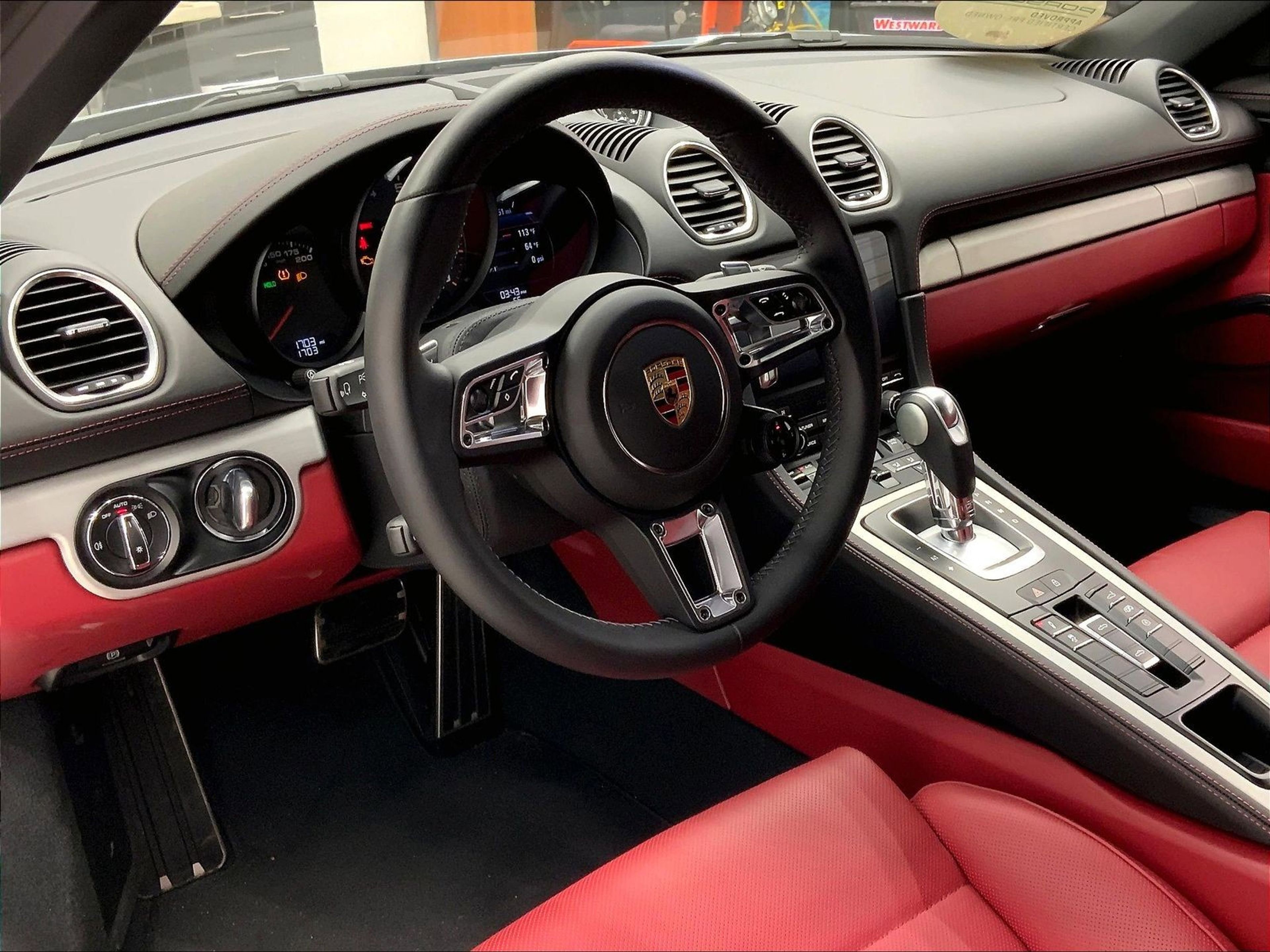 Used 2025 Porsche 718 Boxster GTS RWD image 4