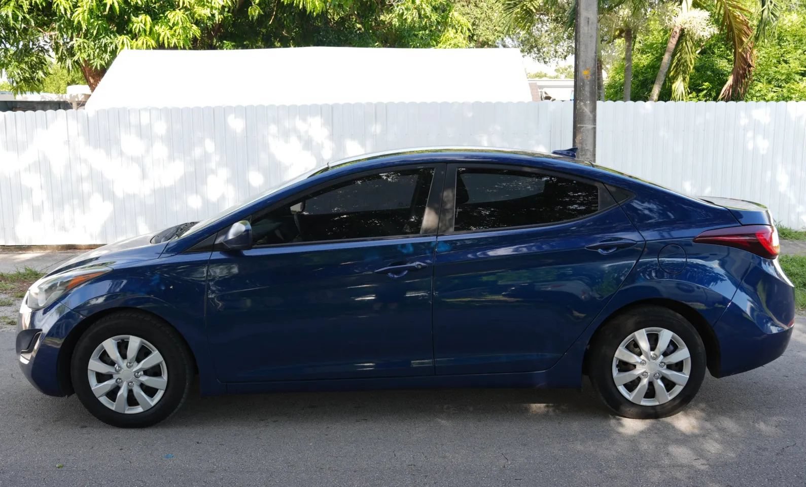 Used 2016 Hyundai Elantra SE FWD image 3