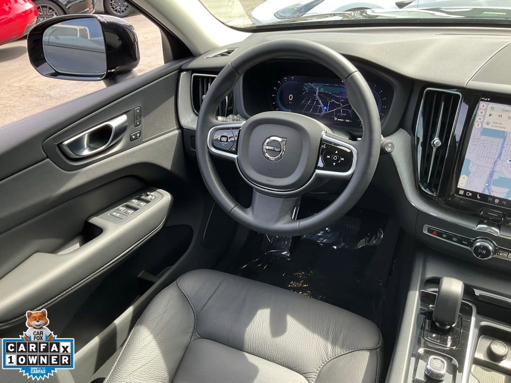 Used 2025 Volvo XC60 B5 Plus image 37