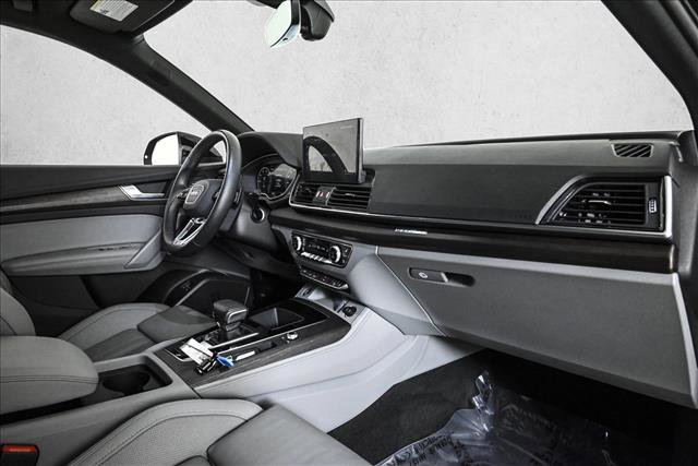 Certified 2024 Audi Q5 e Premium Plus w/ Premium Plus Package image 24