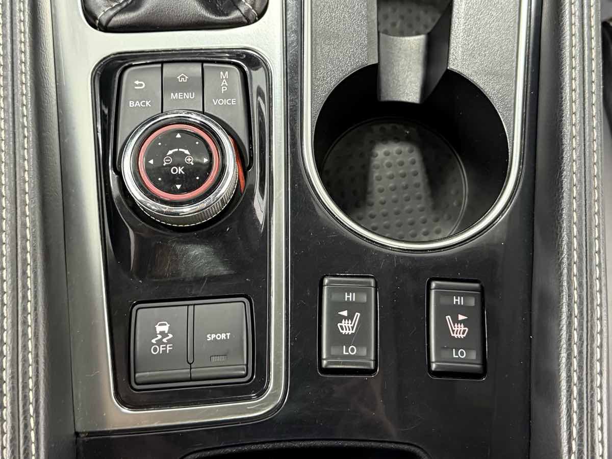 Used 2023 Nissan Maxima SL image 24