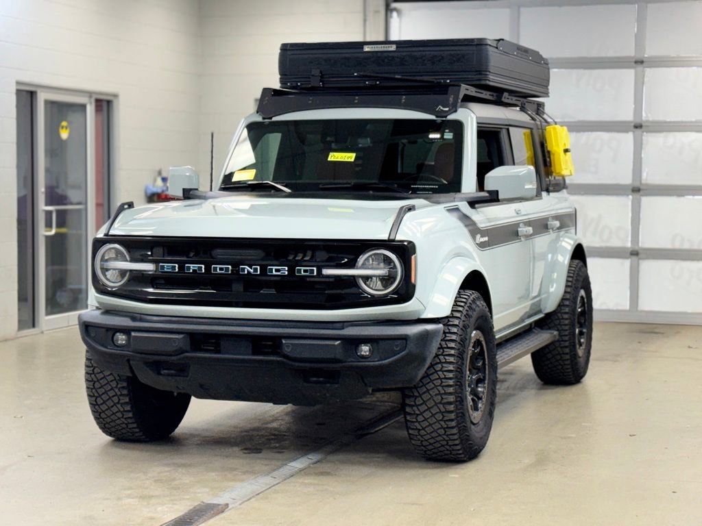 Used 2022 Ford Bronco Outer Banks image 3