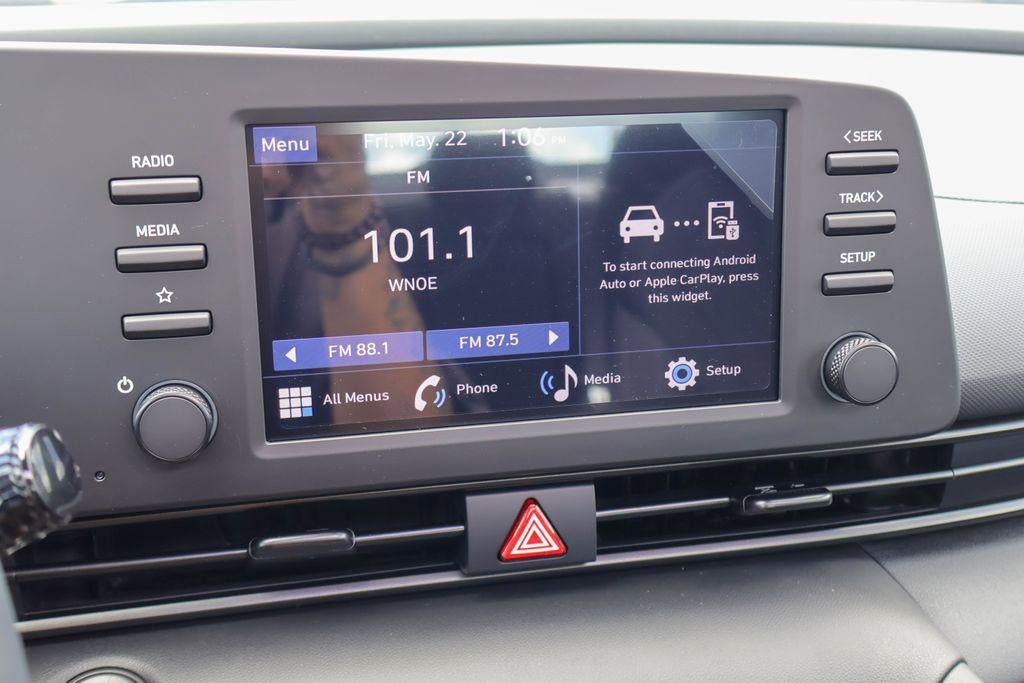 New 2026 Hyundai Elantra SEL Sport FWD image 3
