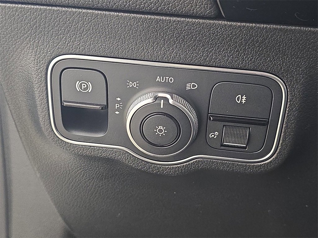 Used 2023 Mercedes-Benz GLA 45 AMG 4MATIC image 29