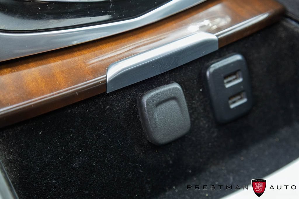 Used 2020 Cadillac Escalade Premium Luxury AWD/4WD image 37