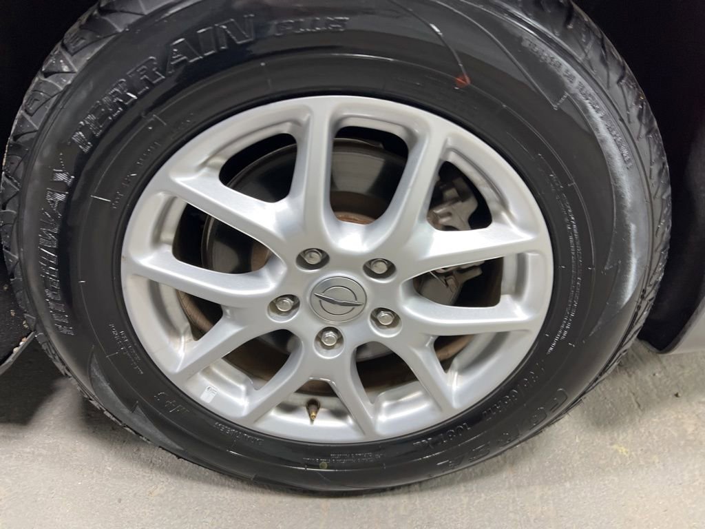 Used 2023 Chrysler Pacifica Touring-L image 37