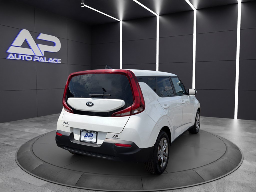 Used 2020 Kia Soul LX FWD image 6
