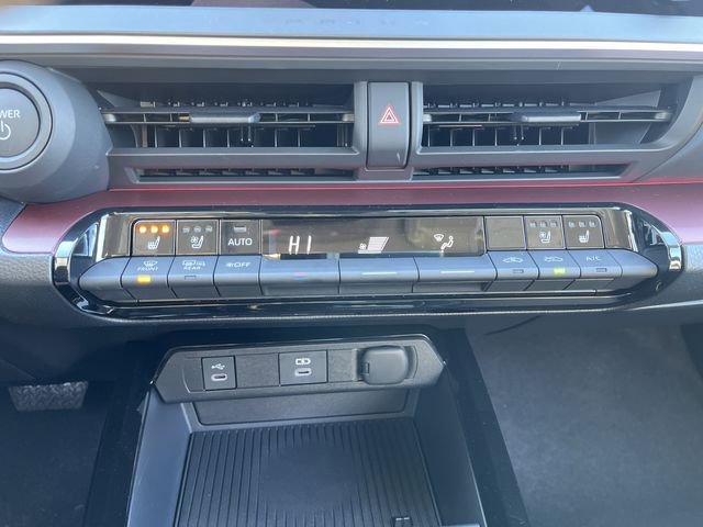 New 2025 Toyota Prius XSE Premium image 19