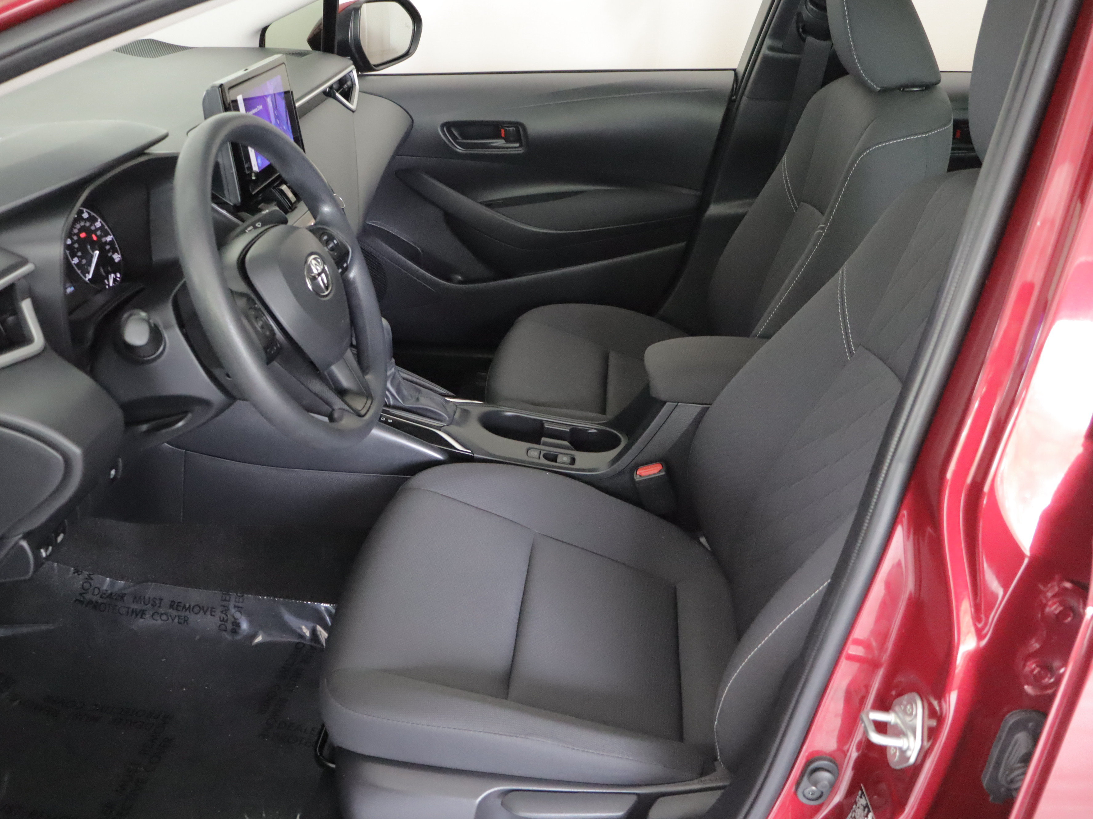 Used 2025 Toyota Corolla LE w/ LE Premium Package FWD image 7