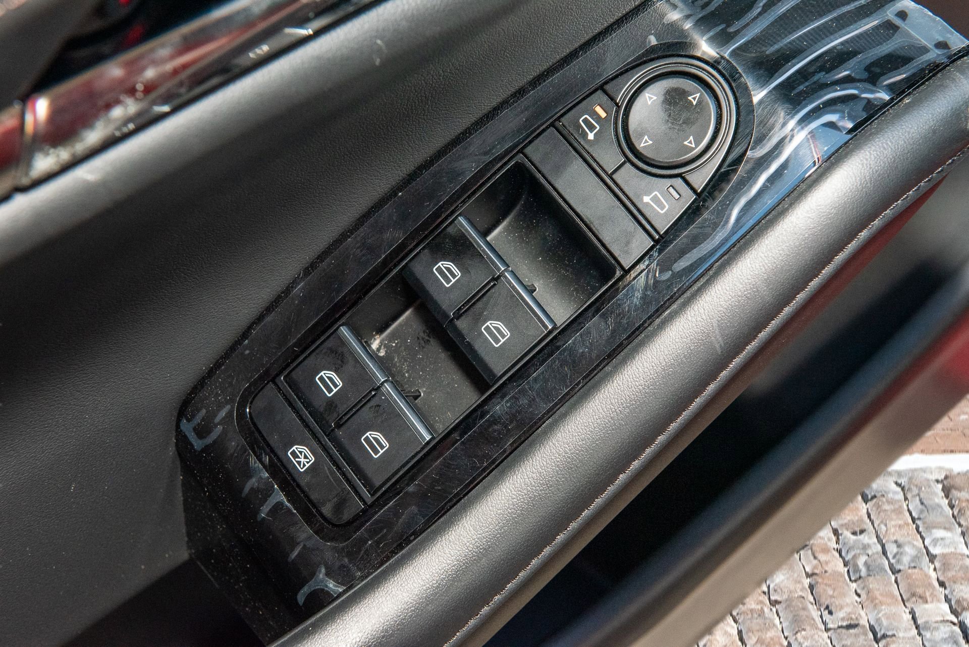 New 2025 MAZDA MAZDA3 2.5 S Hatchback w/ Premium Pkg image 24