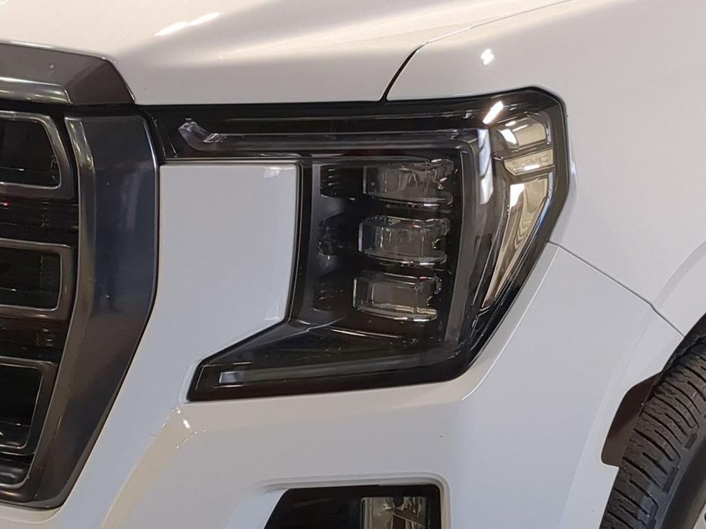 Used 2023 GMC Yukon AT4 w/ Technology Package image 22