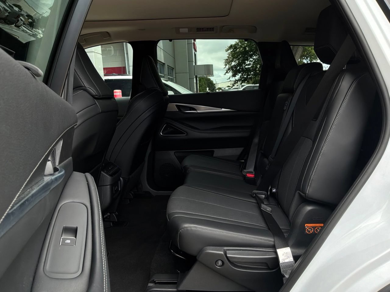 Used 2026 INFINITI QX60 Luxe AWD/4WD image 12