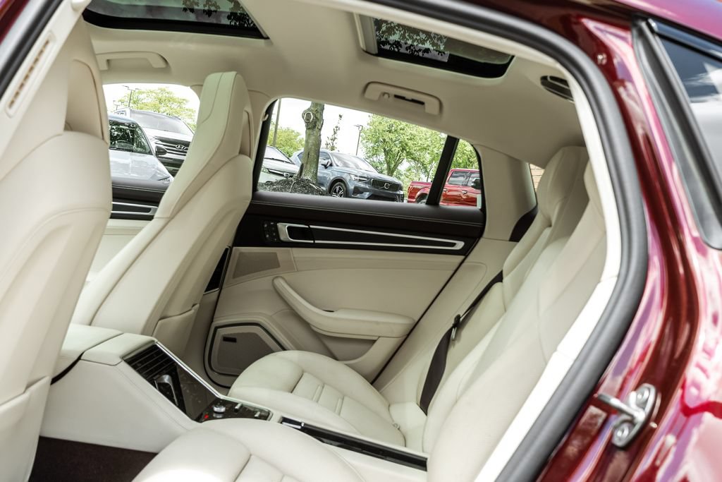 Used 2023 Porsche Panamera 4 Platinum Edition w/ Sportdesign Package AWD/4WD image 26