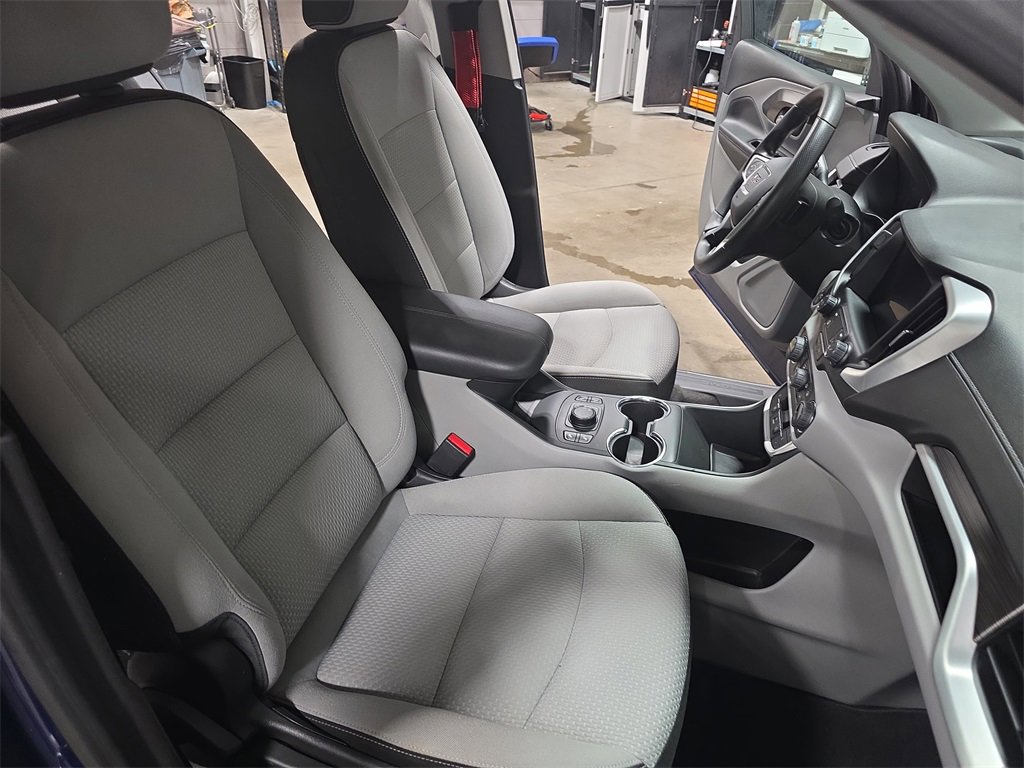 Certified 2023 GMC Terrain SLE w/ Driver Convenience Package image 10