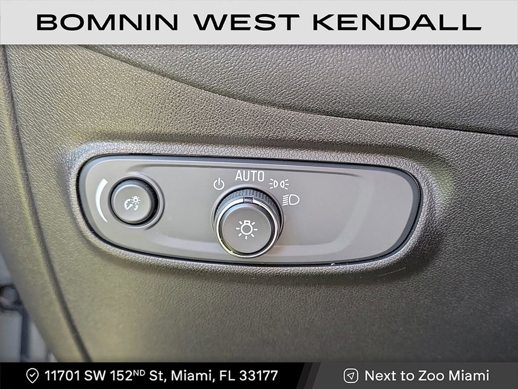 Used 2023 Chevrolet Equinox LT image 25