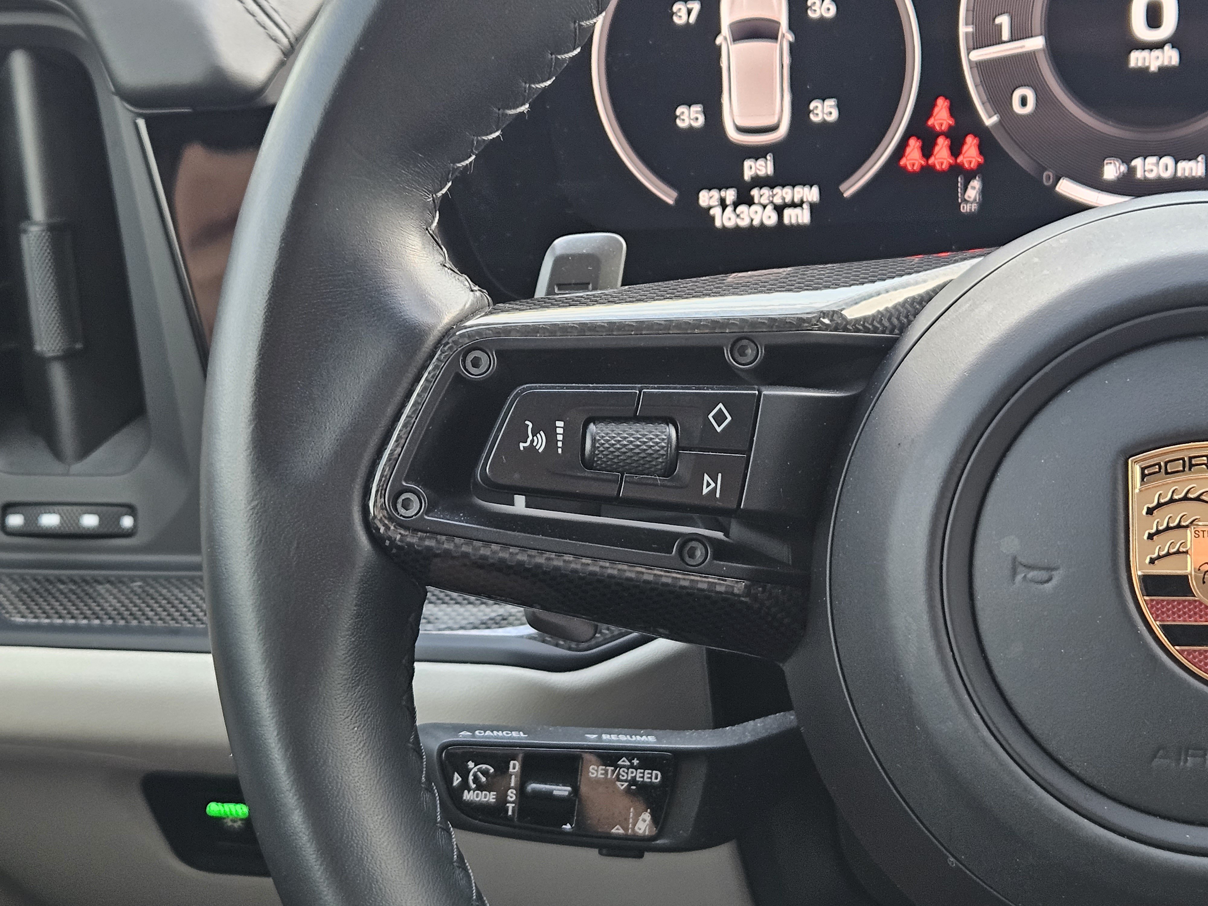 Certified 2025 Porsche Cayenne GTS AWD/4WD image 26