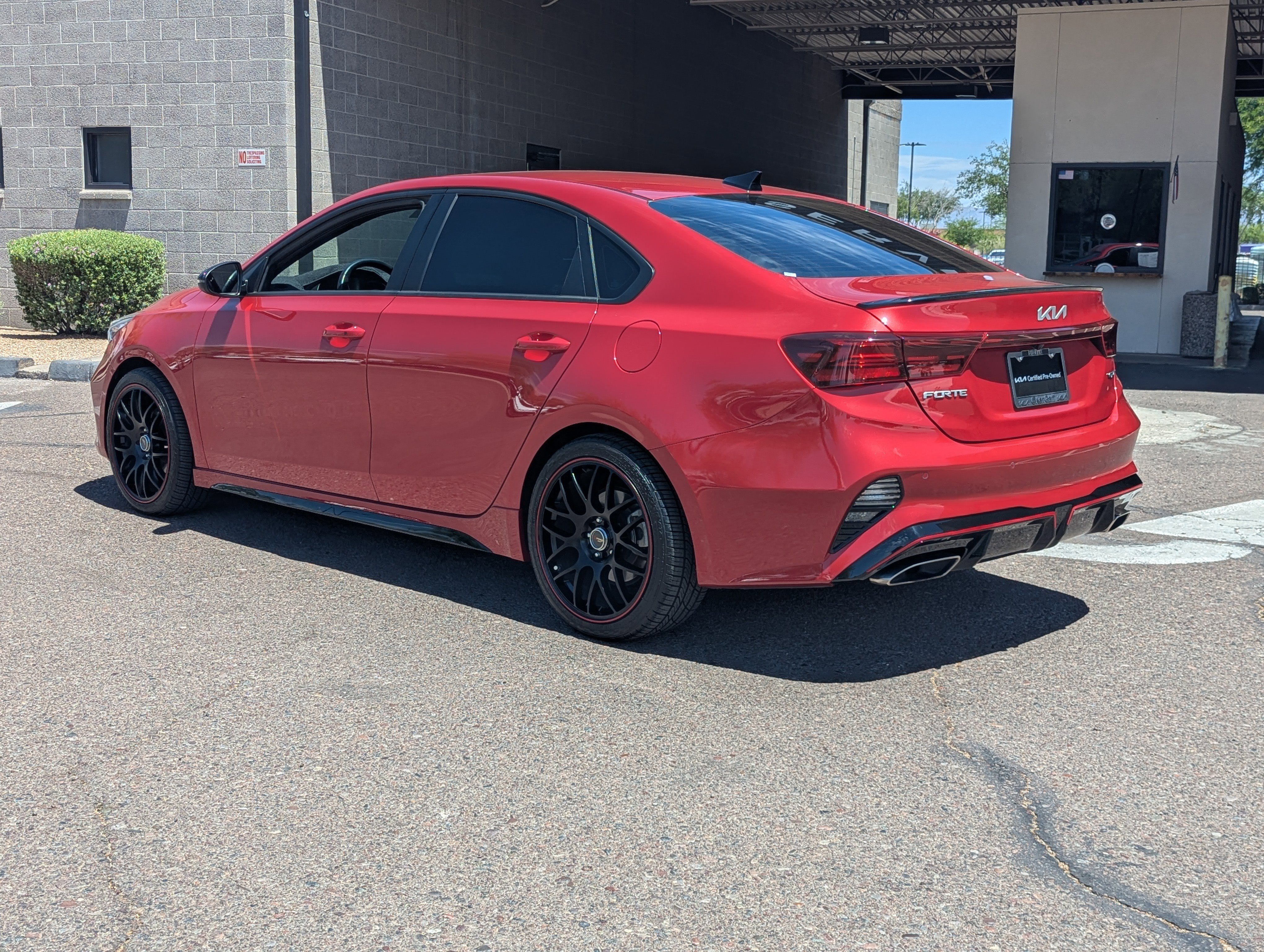 Certified 2023 Kia Forte GT w/ GT2 Package FWD image 4