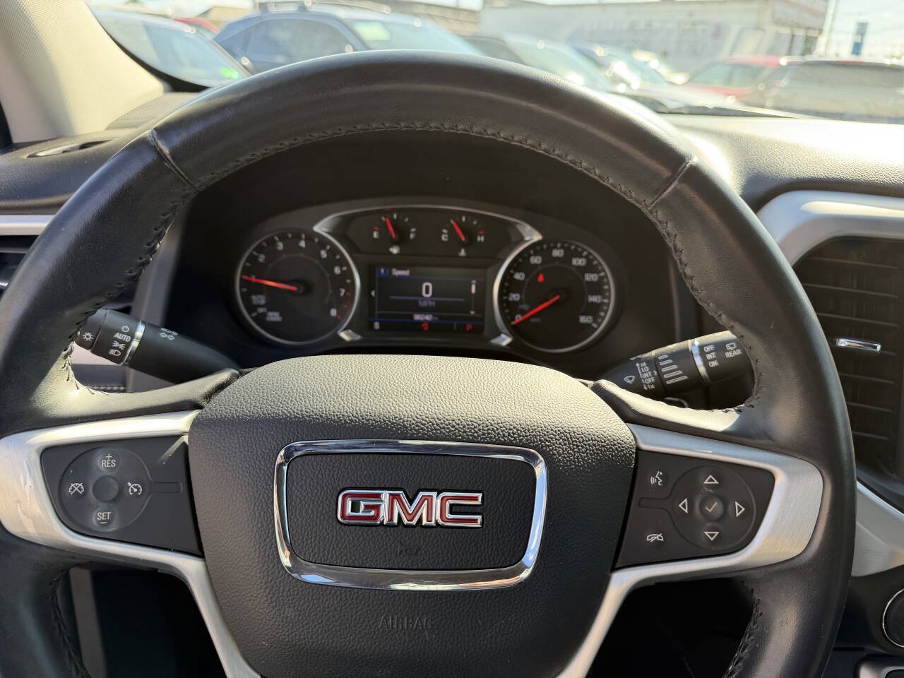 Used 2020 GMC Acadia SLE FWD image 17