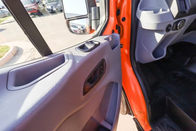 Used 2019 Ford Transit 150 148 Low Roof RWD image 25