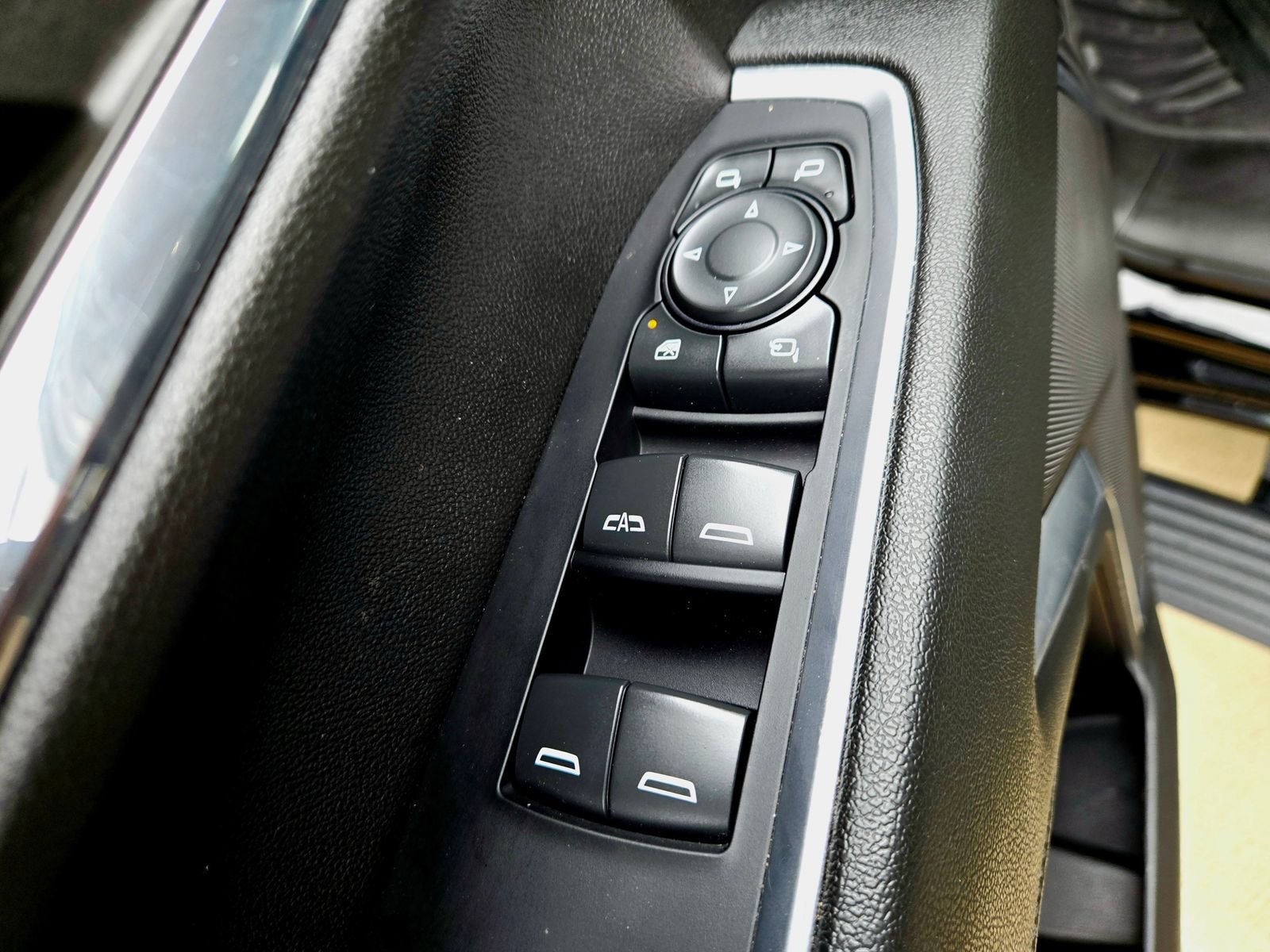 Used 2024 Chevrolet Silverado 2500 LT w/ Texas Edition AWD/4WD image 30