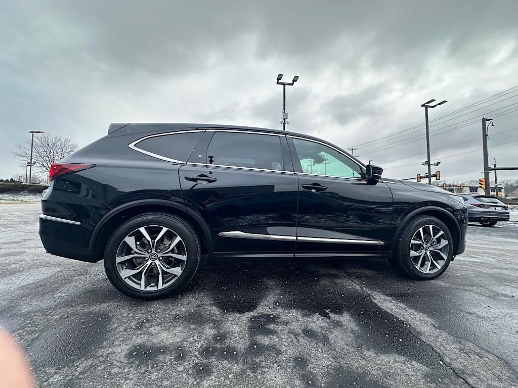 Certified 2023 Acura MDX SH-AWD w/ Technology Package image 11