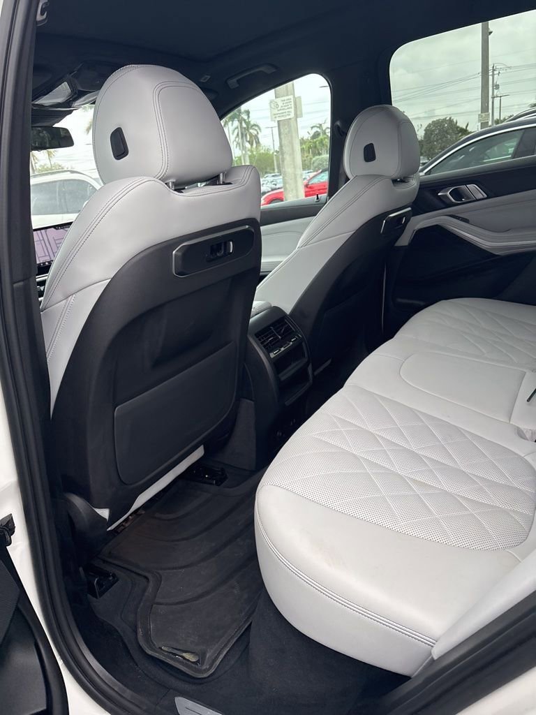 Used 2024 BMW X5 sDrive40i w/ Parking Assistance Package image 8