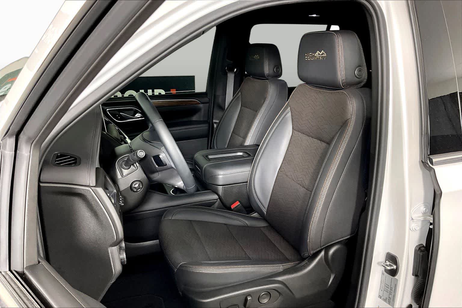 Certified 2023 Chevrolet Tahoe High Country AWD/4WD image 8