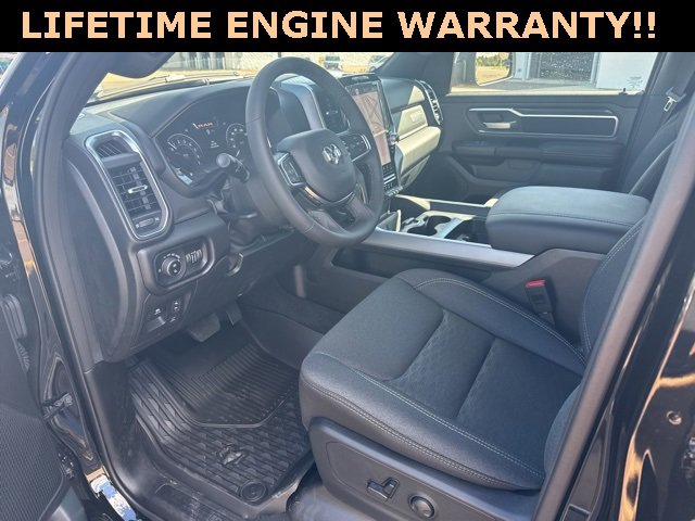 New 2026 RAM 1500 4x4 Crew Cab image 18