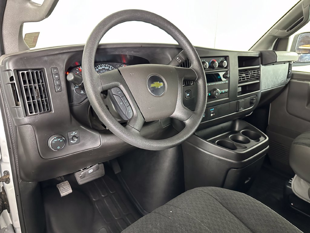 Used 2025 Chevrolet Express 2500 w/ Driver Convenience Package RWD image 10