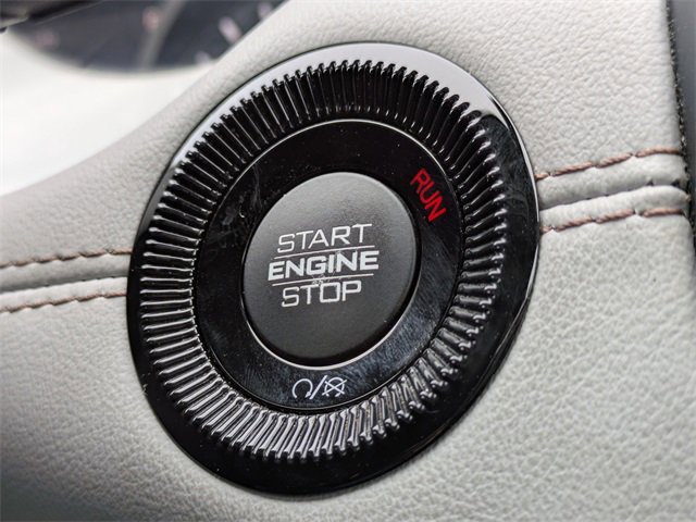 Used 2022 Jeep Compass Limited image 32