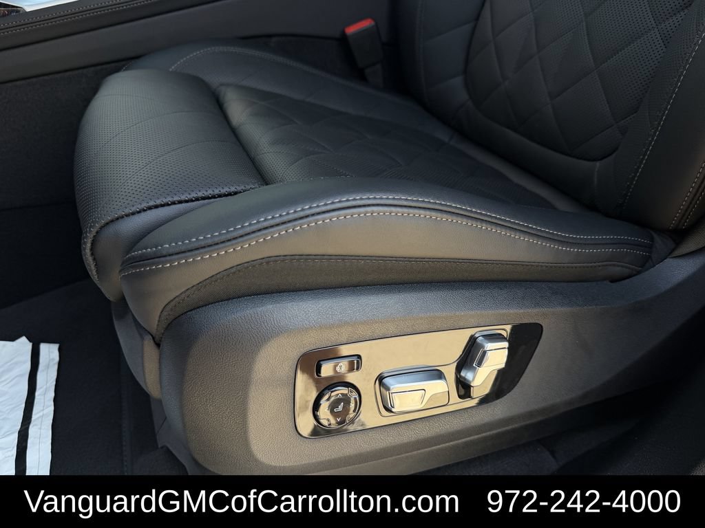 Used 2026 BMW X7 xDrive40i w/ M Sport Package AWD/4WD image 31