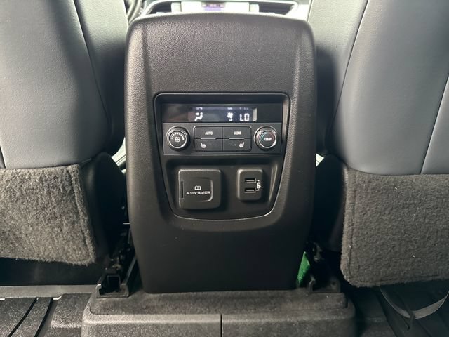 Used 2020 Buick Enclave Premium AWD/4WD image 31