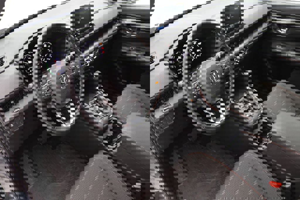 Used 2025 Honda CR-V Sport image 13