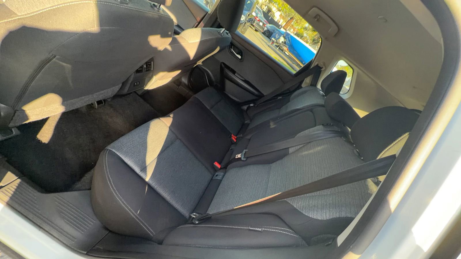 Used 2023 Nissan Rogue SV FWD image 29