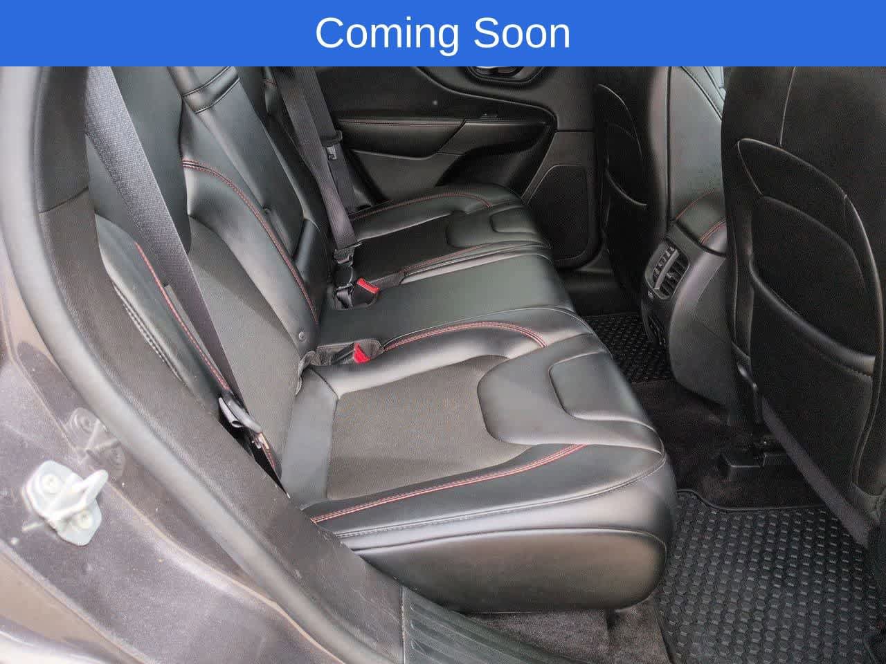 Used 2019 Jeep Cherokee Trailhawk w/ Cold Weather Group AWD/4WD image 20