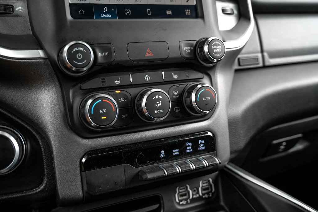 Used 2023 RAM 1500 Big Horn AWD/4WD image 36