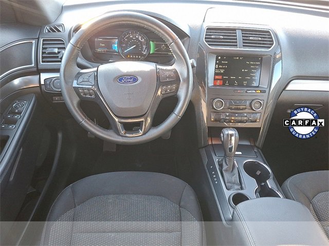 Used 2018 Ford Explorer XLT w/ Equipment Group 201A image 11